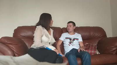 ലജ്ജാശീലനായ വിദ്യാർത്ഥി തൃപ്തിയില്ലാത്ത അധ്യാപികയെ (മിൽഫ് അലീന ടുമാനോവ)